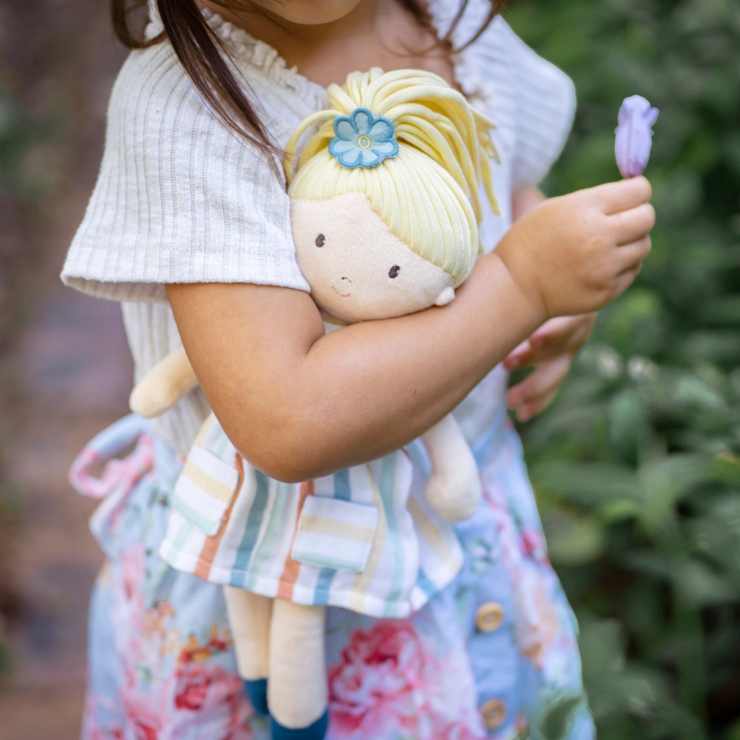 Taylor Blonde Hair Doll - Tikiri Toys