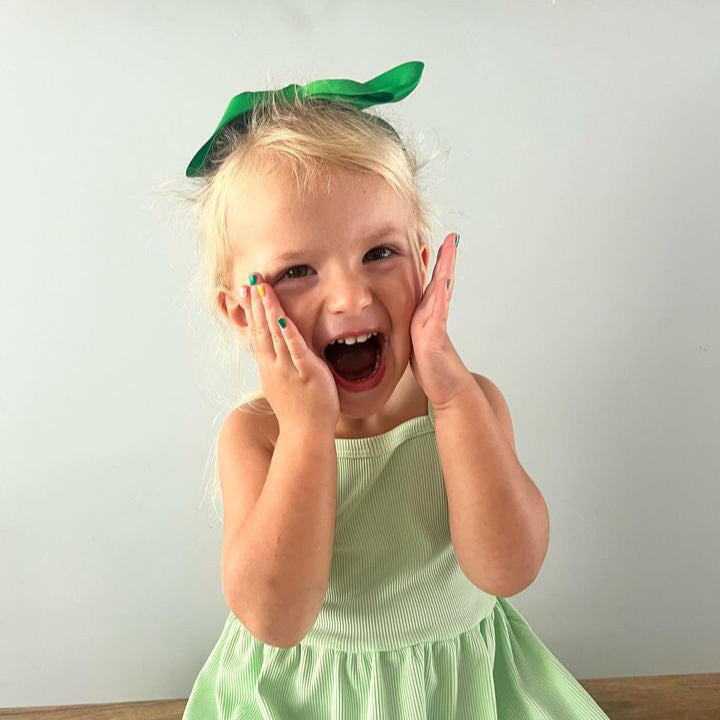 Awesome  Blossom - Matte Green