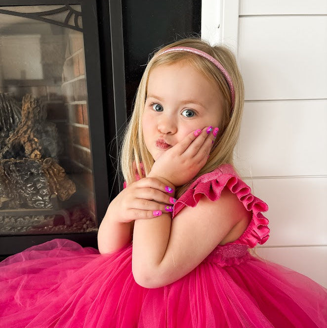 Happy Hearts Piggy Press-on Nails