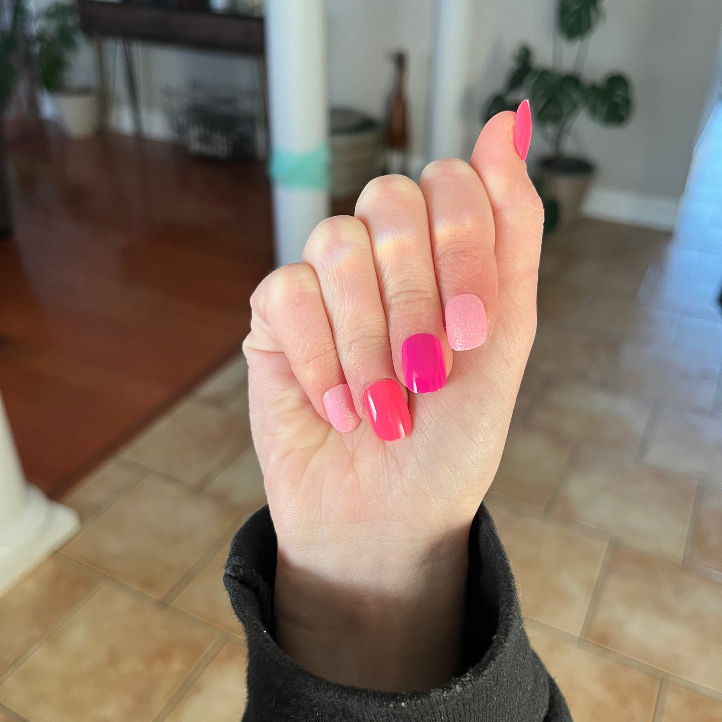 Pretty in Pink Press-on Nails