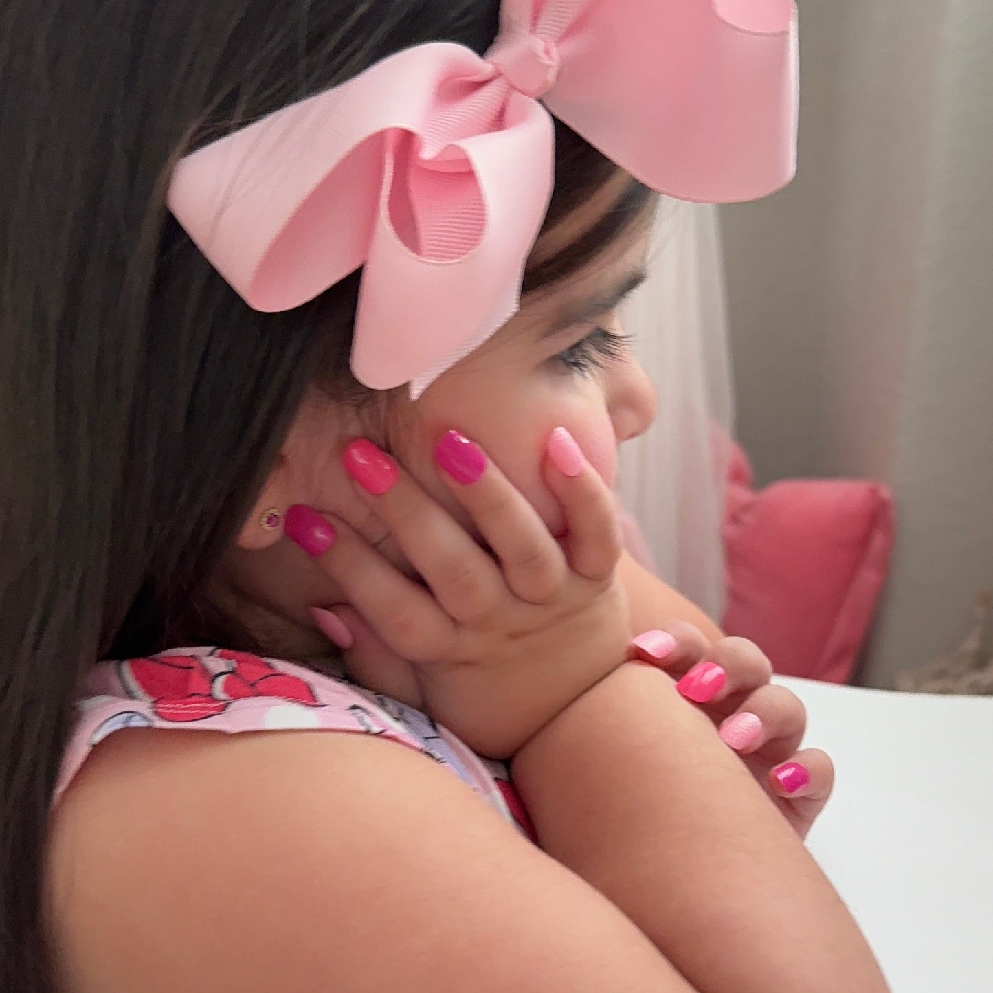 Pretty in Pink Press-on Nails