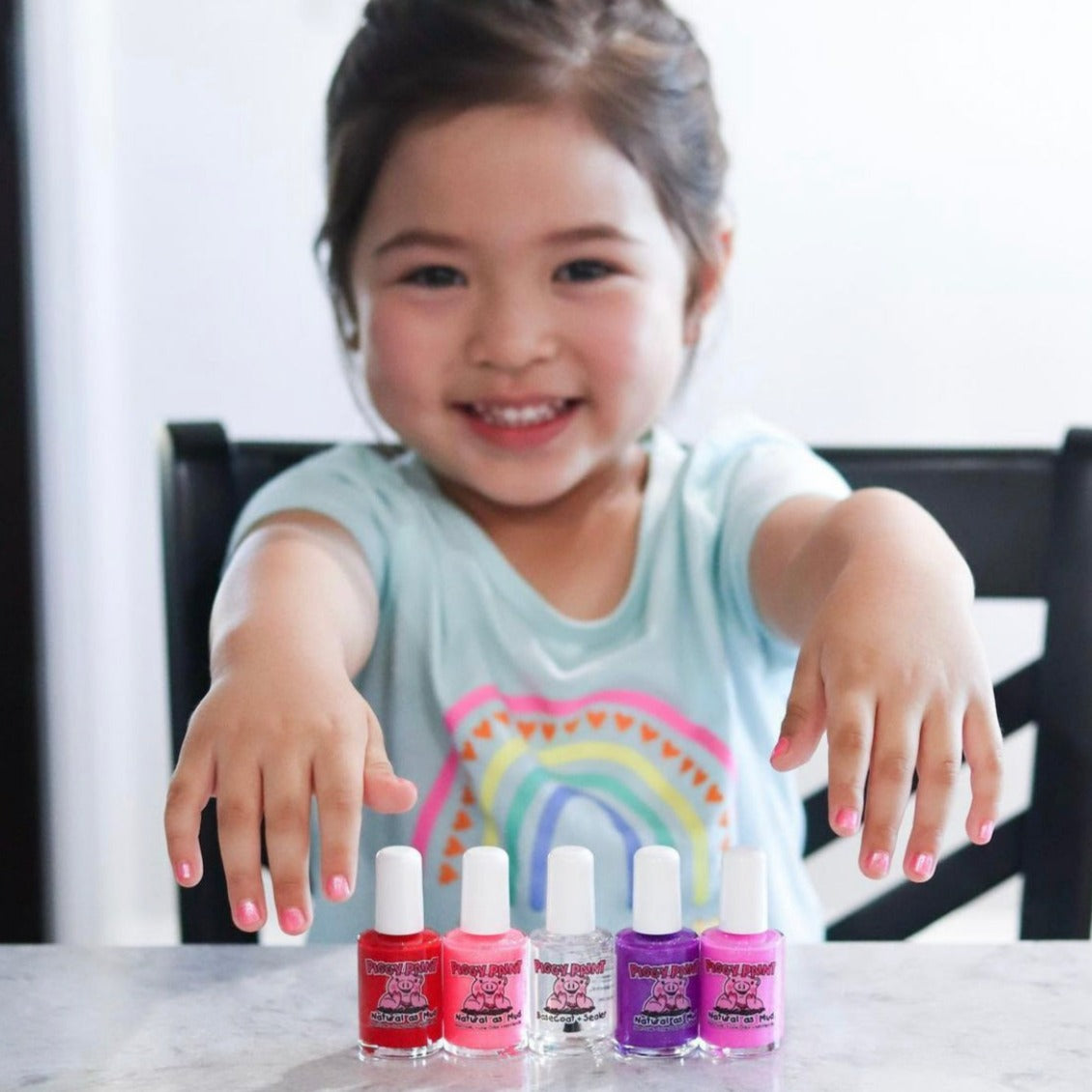Amazon.com : AOMIR kids nail polish set,Non Toxic Kids Nail Polish Set for  Toddler,Water-Based Natural Safe Quick Dry Nail Polish Kit,Birthday Gift Nail  Polish Set for Girl (11 Colors + 1 Coat)